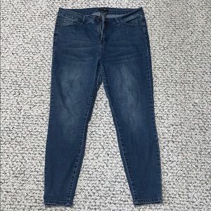 Refuge+ High-waisted Jeans